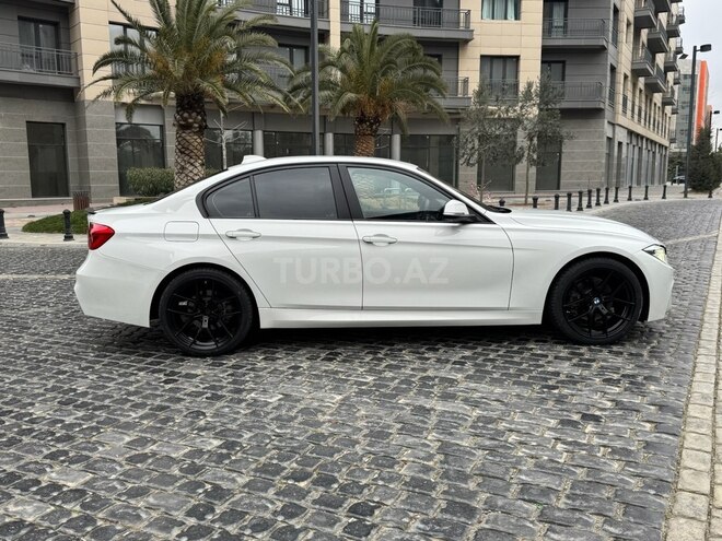 BMW 320-19