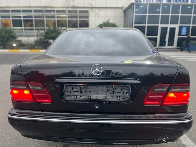 Mercedes E 240 2000, 530,000 km - 2.4 l - Bakı