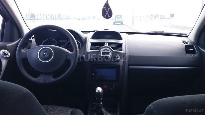 Renault Megane-8