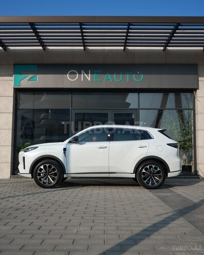 Changan Qiyuan Q05-5