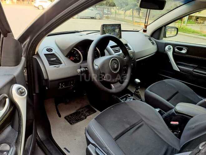 Renault Megane-10