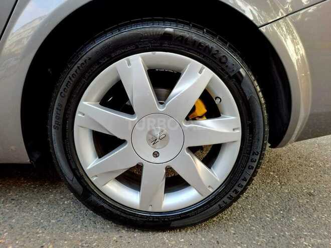 Renault Megane-11