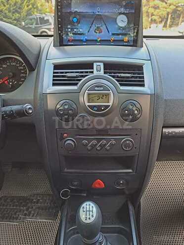 Renault Megane-14