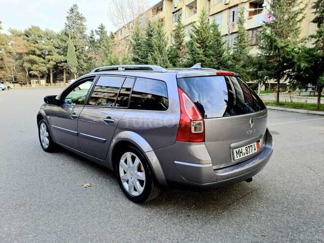 Renault Megane-6