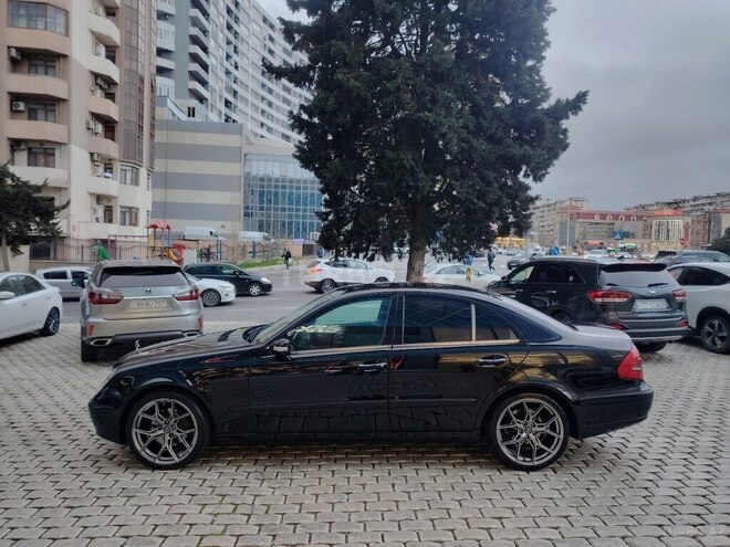 Mercedes E 320 2004, 285,000 km - 3.2 l - Bakı