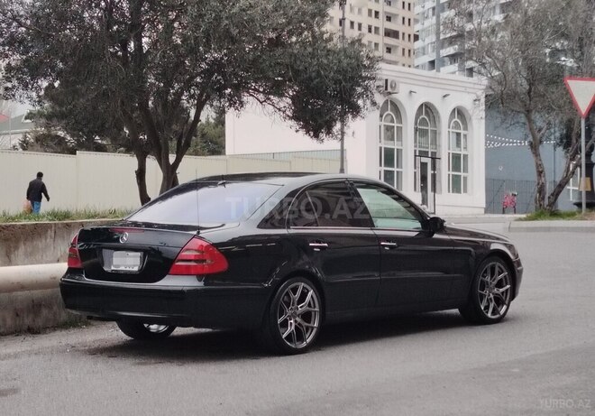 Mercedes E 320 2004, 285,000 km - 3.2 l - Bakı