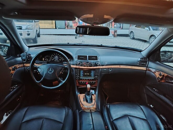 Mercedes E 320 2004, 285,000 km - 3.2 l - Bakı