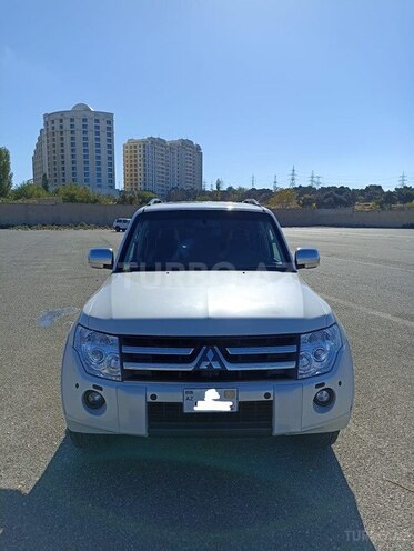 Mitsubishi Pajero 2009, 200,000 km - 3.0 l - Bakı