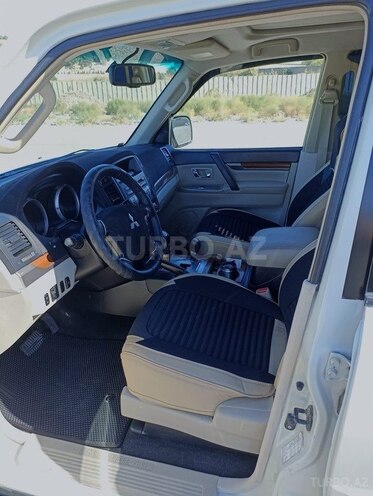 Mitsubishi Pajero 2009, 200,000 km - 3.0 l - Bakı