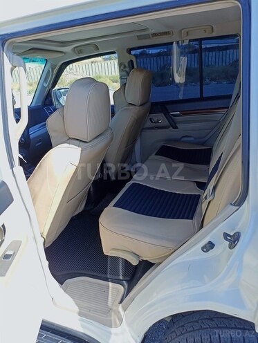 Mitsubishi Pajero 2009, 200,000 km - 3.0 l - Bakı