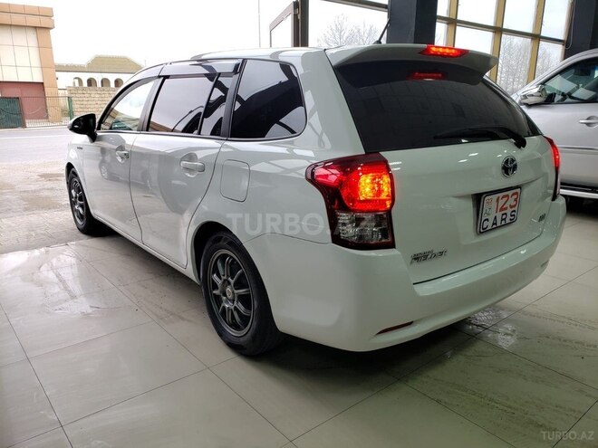Toyota Corolla Fielder 2015, 177,500 km - 1.8 l - Bakı