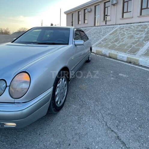 Mercedes E 230 1996, 417,852 km - 2.3 l - Beyləqan