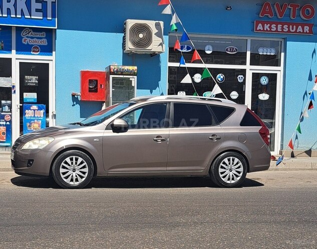 Kia Ceed 2008, 384,000 km - 1.6 l - Sumqayıt