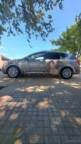 Kia Ceed 2008, 384,000 km - 1.6 l - Sumqayıt