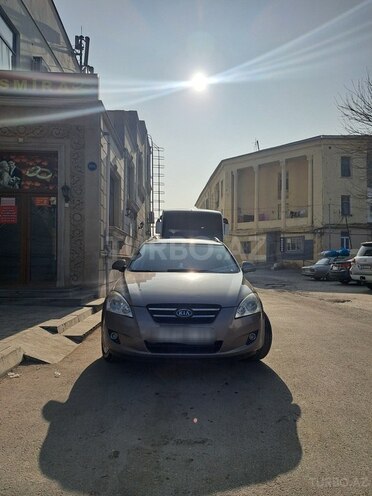 Kia Ceed 2008, 384,000 km - 1.6 l - Sumqayıt