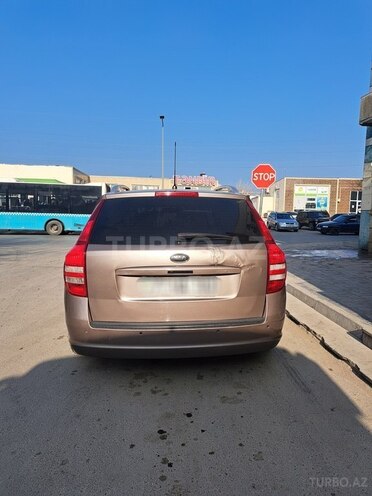 Kia Ceed 2008, 384,000 km - 1.6 l - Sumqayıt