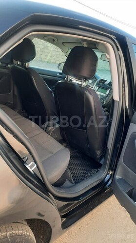 Volkswagen Jetta-7