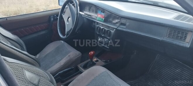 Mercedes 190 1990, 251,254 km - 2.0 l - Bakı
