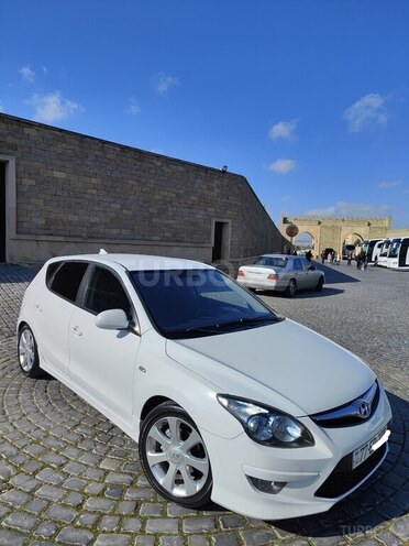 Hyundai i30 2010, 218,000 km - 1.6 l - Bakı