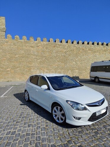 Hyundai i30 2010, 218,000 km - 1.6 l - Bakı