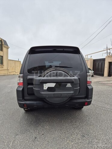 Mitsubishi Pajero 2010, 220,000 km - 3.5 л - Bakı