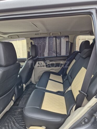 Mitsubishi Pajero 2010, 220,000 km - 3.5 л - Bakı