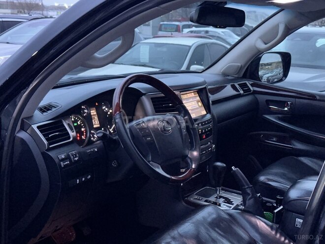 Lexus LX 570-9
