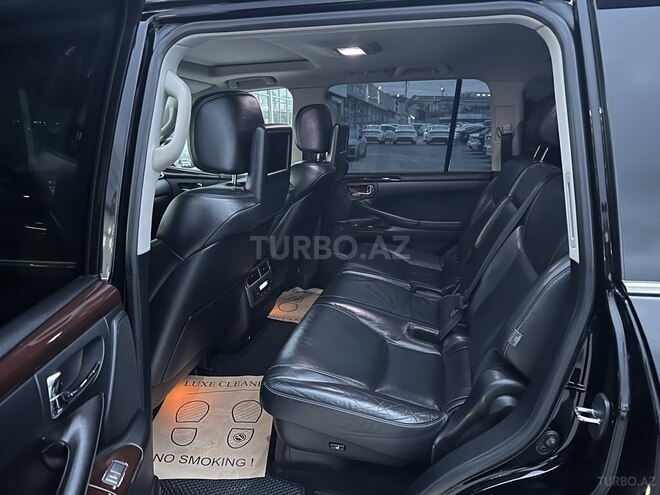 Lexus LX 570-16