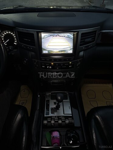 Lexus LX 570-20