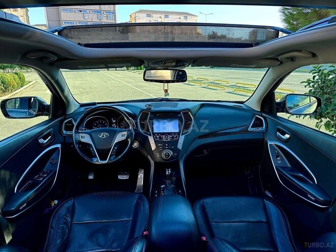 Hyundai Santa Fe-13