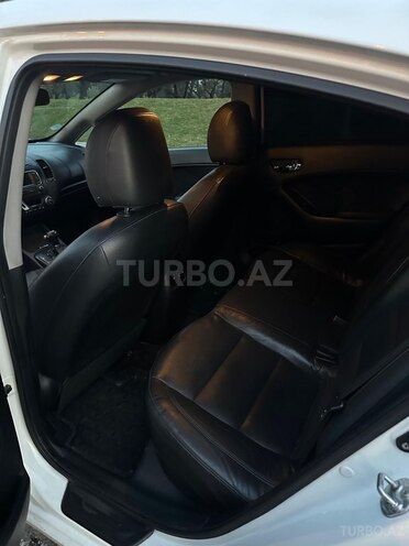 Kia Cerato-11