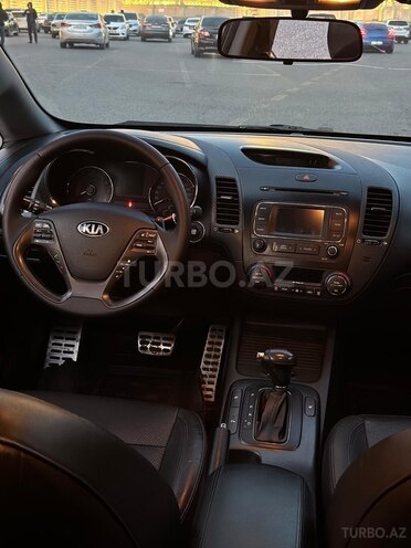 Kia Cerato-9