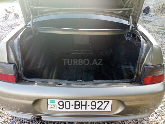 LADA (VAZ) 2110 2002, 452,347 km - 1.6 l - Salyan