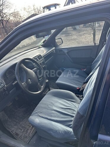 Opel Vectra 1992, 400,266 km - 1.6 l - Qəbələ