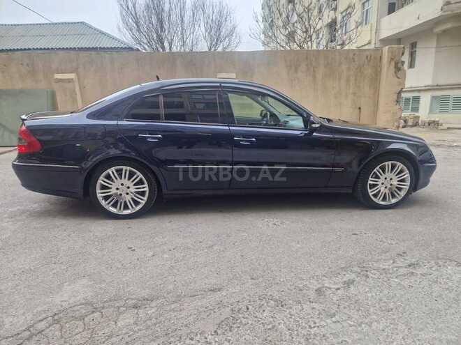 Mercedes E 220 d-4