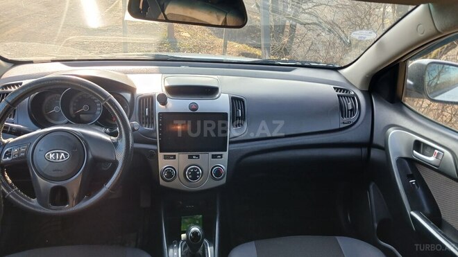 Kia Cerato-6