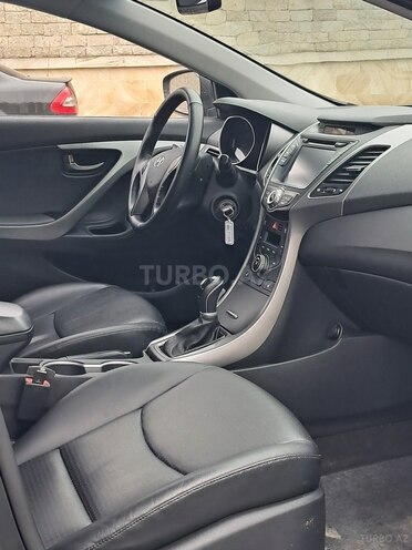 Hyundai Avante 2015, 196,000 km - 1.6 л - Bakı