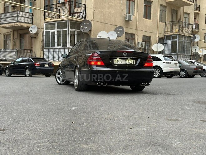 Mercedes E 320 4MATIC 2005, 245,000 km - 3.2 l - Bakı