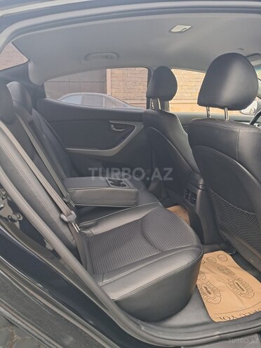 Hyundai Avante 2015, 196,000 km - 1.6 л - Bakı