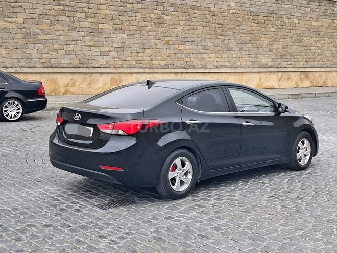Hyundai Avante 2015, 196,000 km - 1.6 л - Bakı