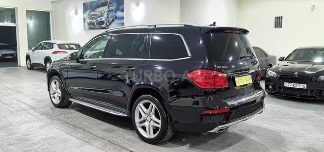 Mercedes GL 550-12