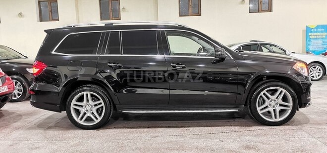 Mercedes GL 550-10