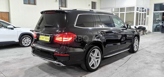 Mercedes GL 550-9
