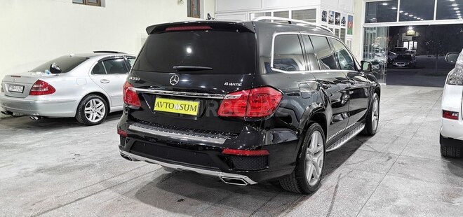 Mercedes GL 550-4