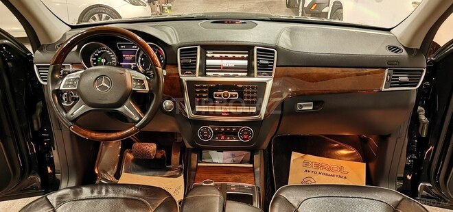 Mercedes GL 550-14