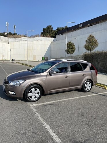 Kia Ceed 2010, 245,000 km - 1.6 л - Bakı