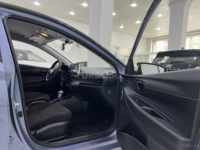 Hyundai i20-11