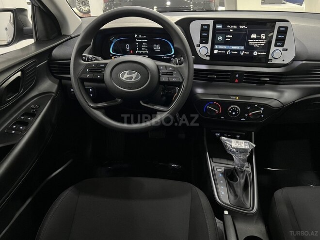 Hyundai i20-17