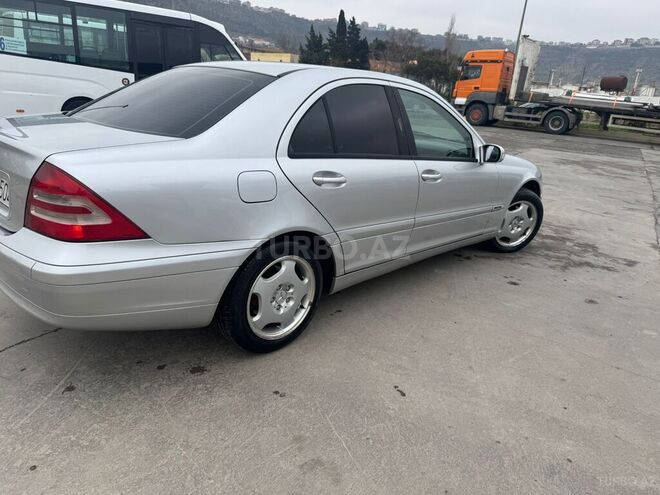 Mercedes C 200 2000, 330,000 km - 2.0 l - Bakı