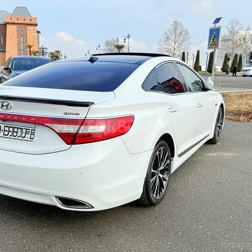 Hyundai Grandeur 2011, 180,000 km - 3.0 l - Tovuz